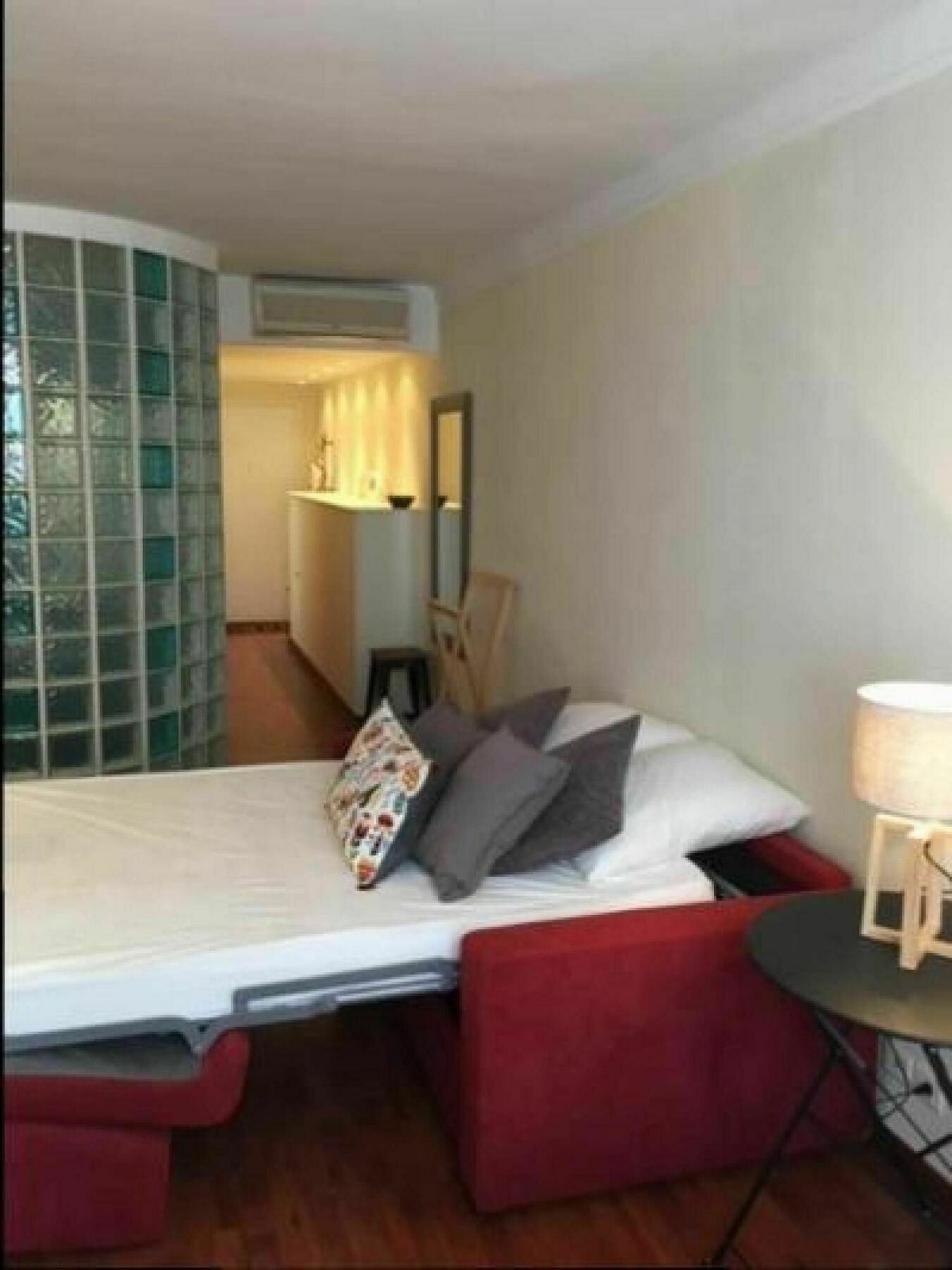Apartment Serbes